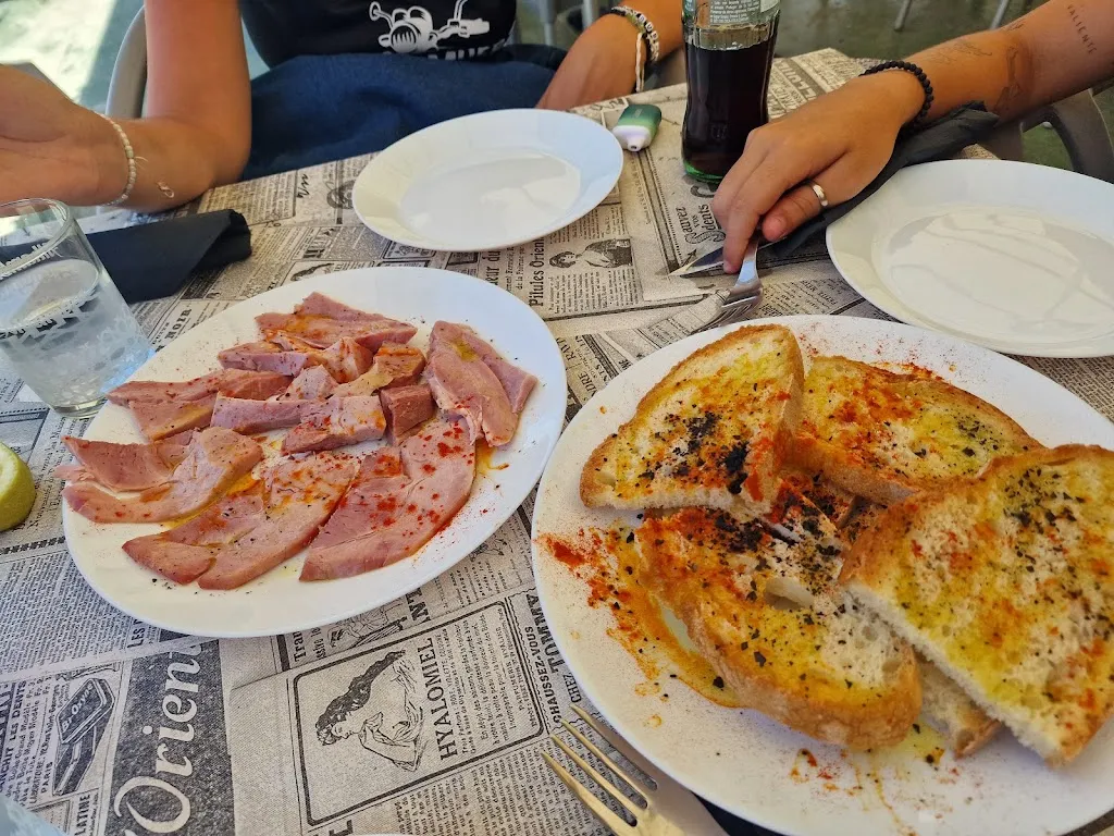 Natalia_Bar Polideportivo_Lorquí_review