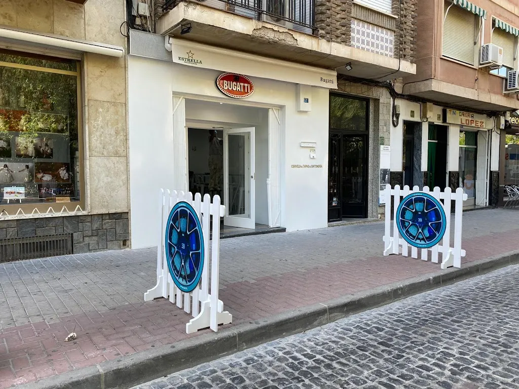 Bugatti Bar restaurant in Cieza