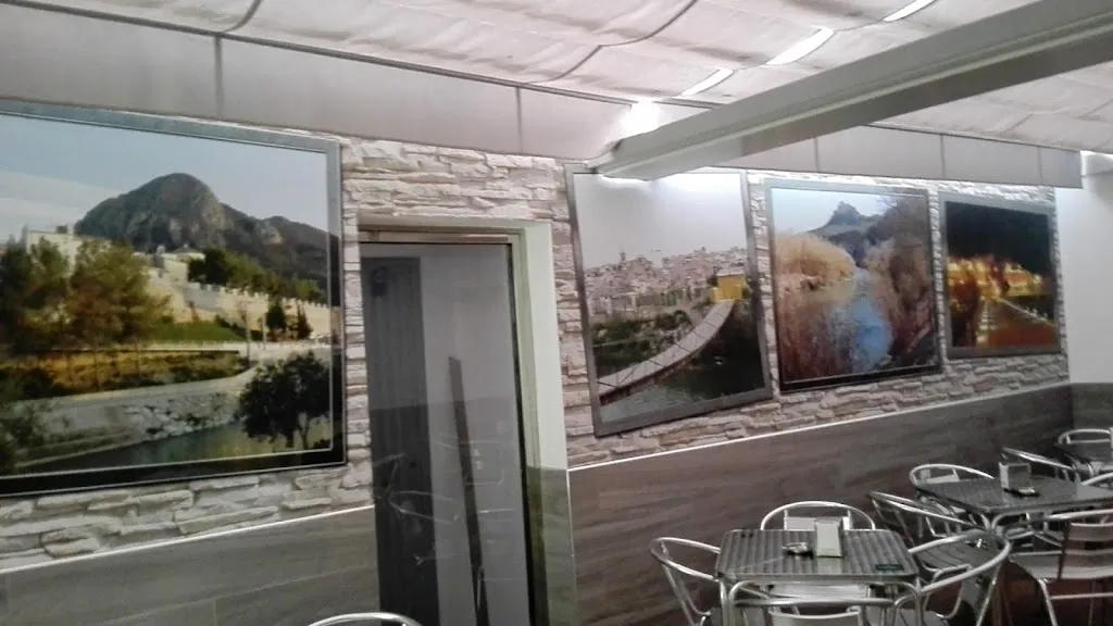 Arthur RG_Heladería Bocatería Piscis_Cieza_review