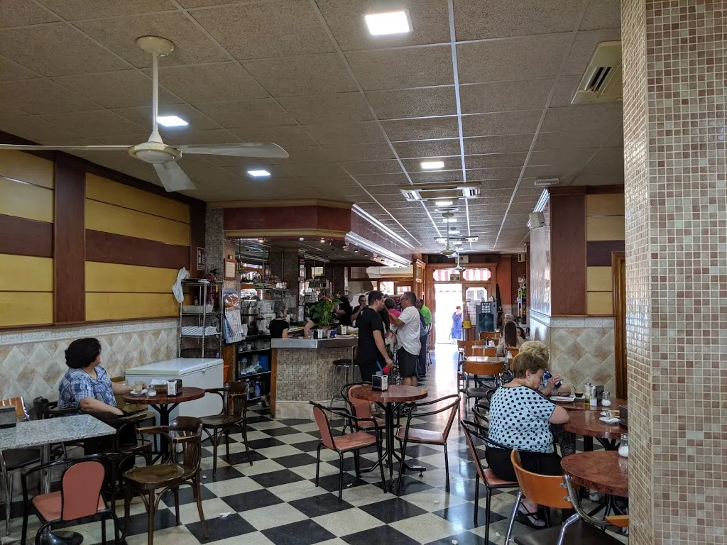 Churrería Cafetería El Tallero_Cieza_slider_image_1