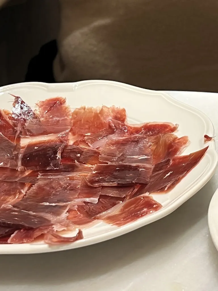 Jinghang Ng_La Castela_Salinas_review