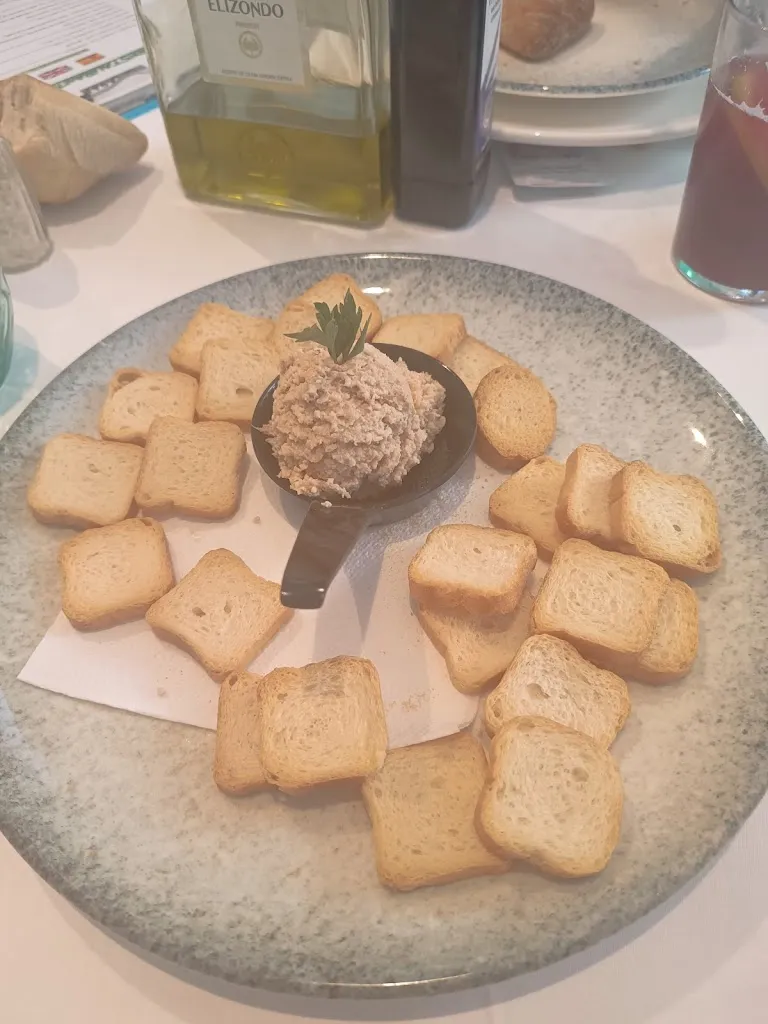 Juana Mari Pascual Llamas_Restaurante Club Náutico Lo Pagán_Lo Pagán_recensione