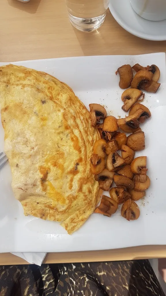 Menu_Max Beach International Restaurant_Lo Pagán_image_6