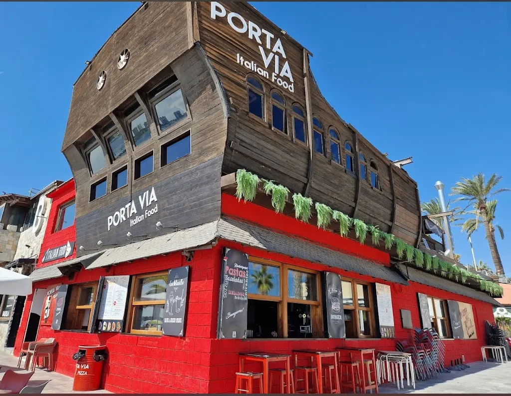 Loro Azul - Restaurante en La Curva de lo Pagan, Murcia_Lo Pagán_slider_image_1