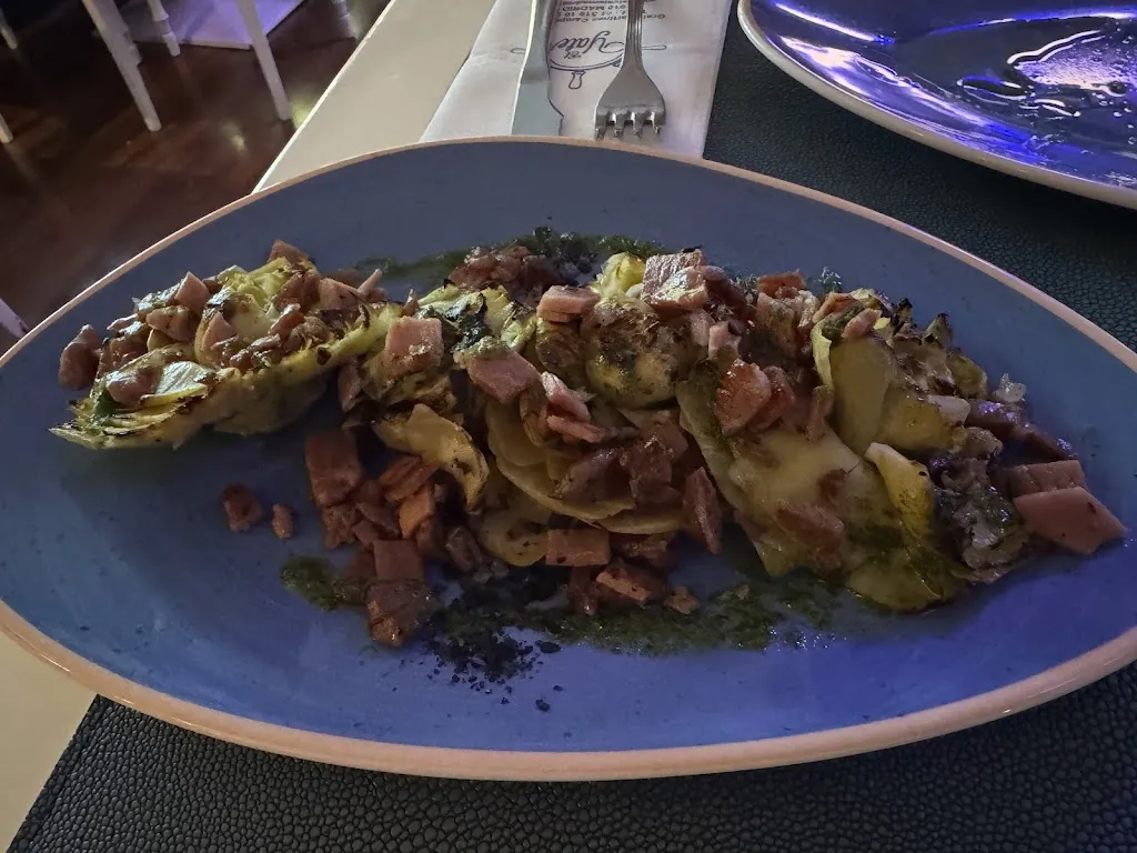 Teck-Siong Fong_Restaurante El Yate_Los Martínez_review