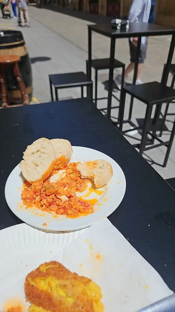 Suzanne Martin_La Fortaleza_Los Gabatos_review