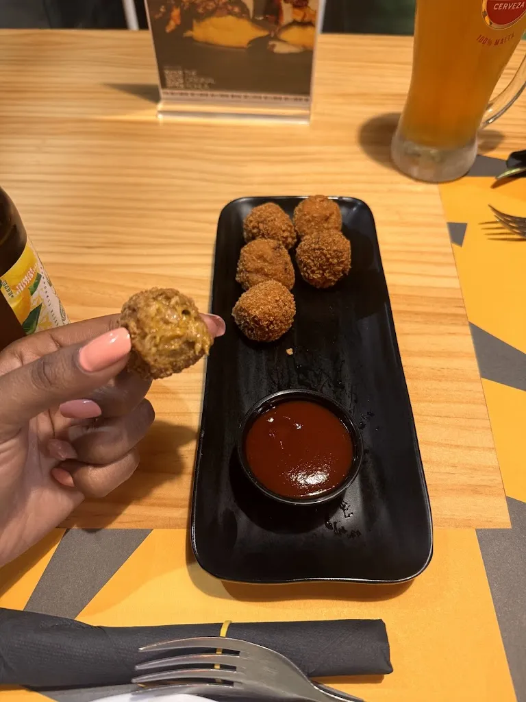 Dairys Vásquez Guerrero_Rohla_Lorca_recensione