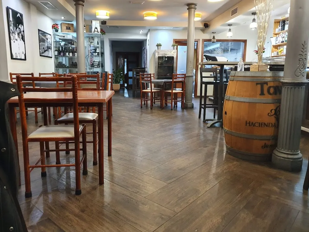 La Macarena Bar de Vinos restaurant in Jumilla