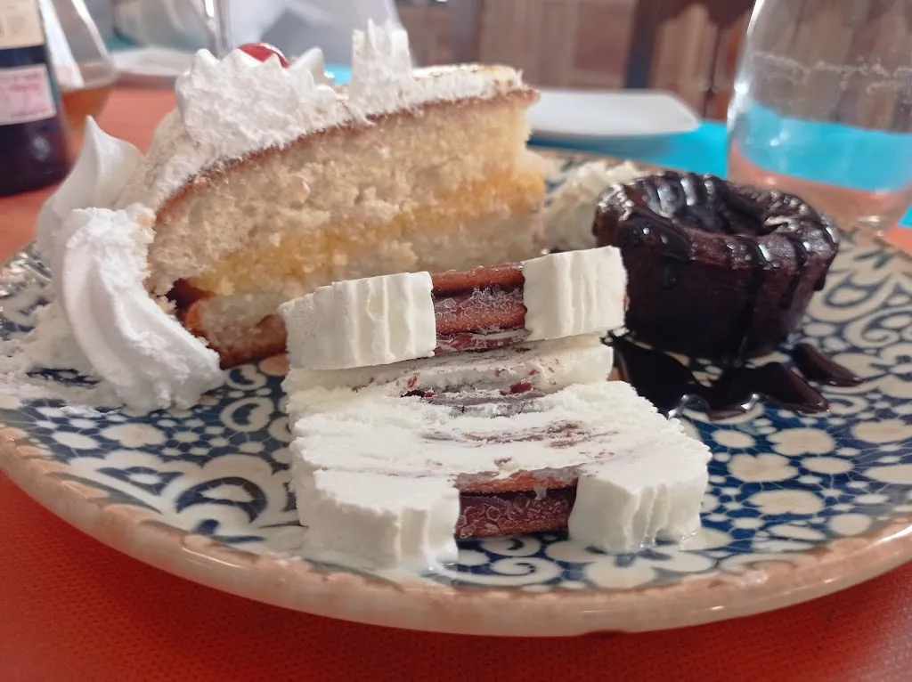 Sabina Reina_Bar Marijose_Redován_review