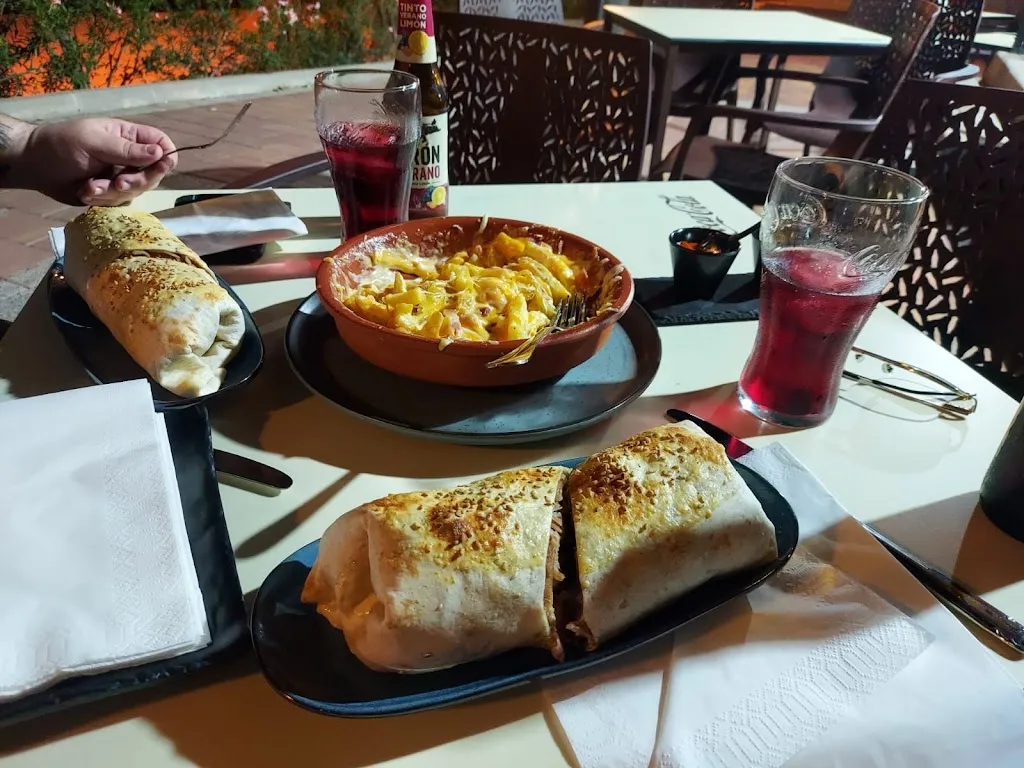 Fernando Fernandez_Nueva Tentación_Molina de Segura_review