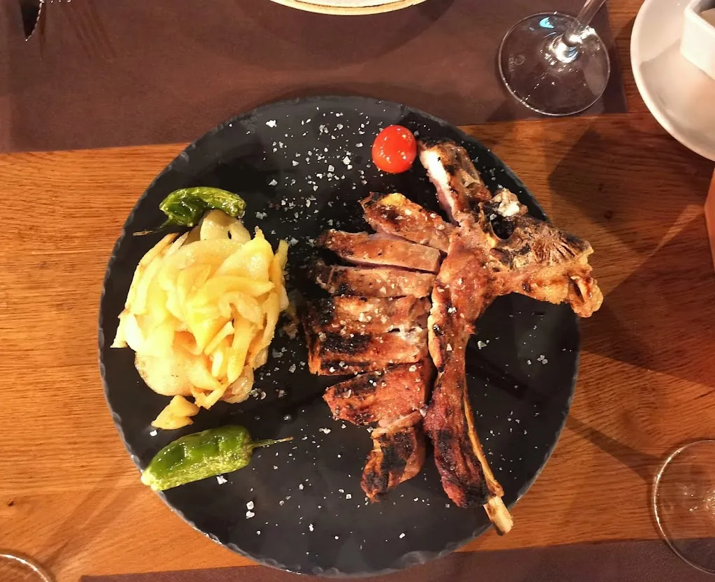 Akos Nwa_Torremolinos_Murcia_review