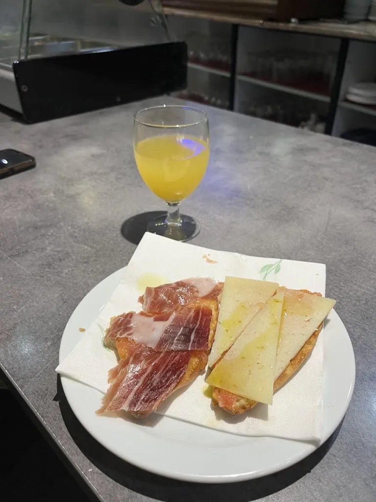 Cafeteria Delfox(La Bolera)_Redován_slider_image_3