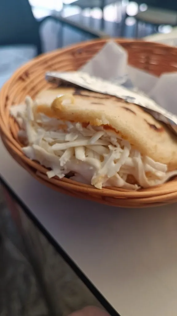 Hugo Riquelme Ortega_Bar los Andes_Redován_review