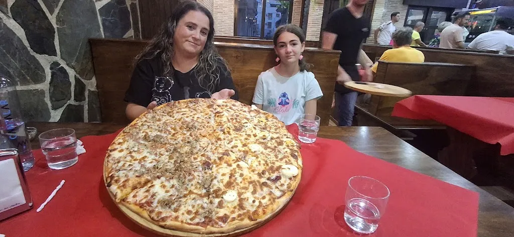 Jesus Carrillo_PIZZERIA PIZ-BUR_Sangonera la Verde_review