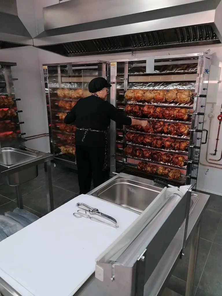 Asadero Pollos El Lucas restaurant in Sangonera la Verde