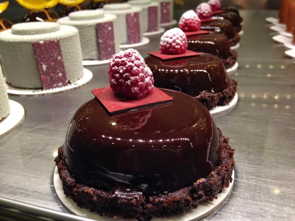 Menu_CRUJIENTE EMOTIONAL PASTRY_Redován_image_1