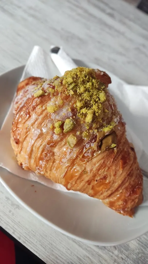 Menu_CRUJIENTE EMOTIONAL PASTRY_Redován_image_5