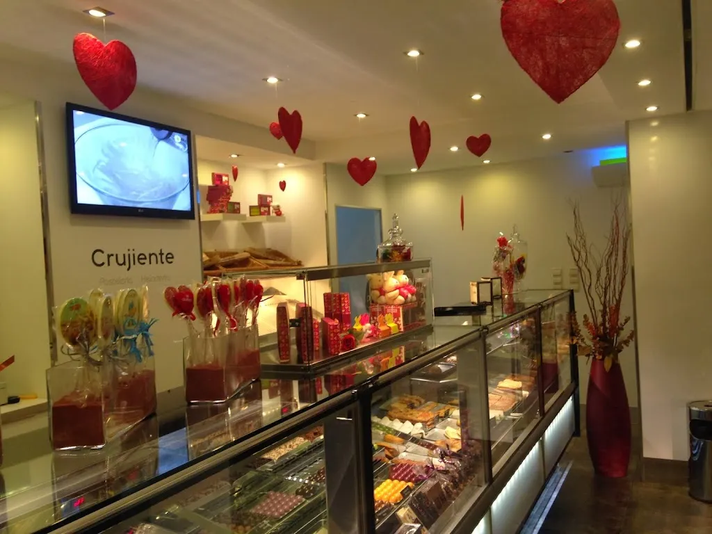 CRUJIENTE EMOTIONAL PASTRY_Redován_slider_image_1