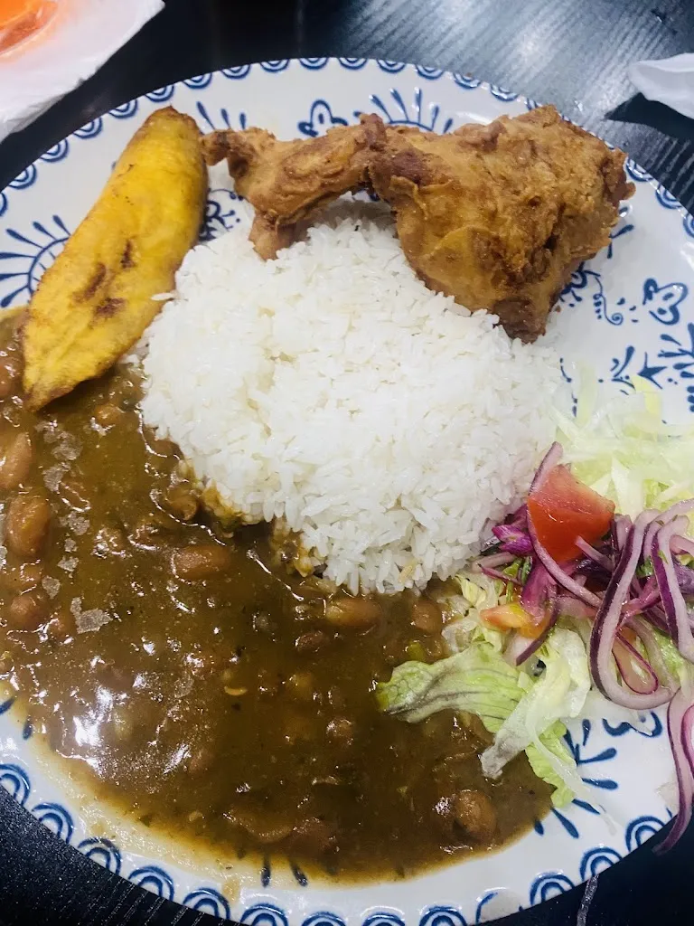 Silvia Solórzano_La Randimpa_Aberin_review