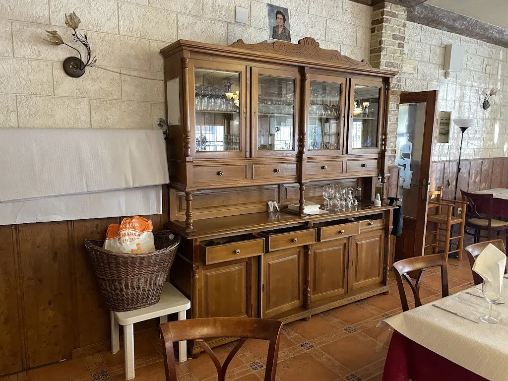 Hostal Restaurante San Carlos restaurant in Redován