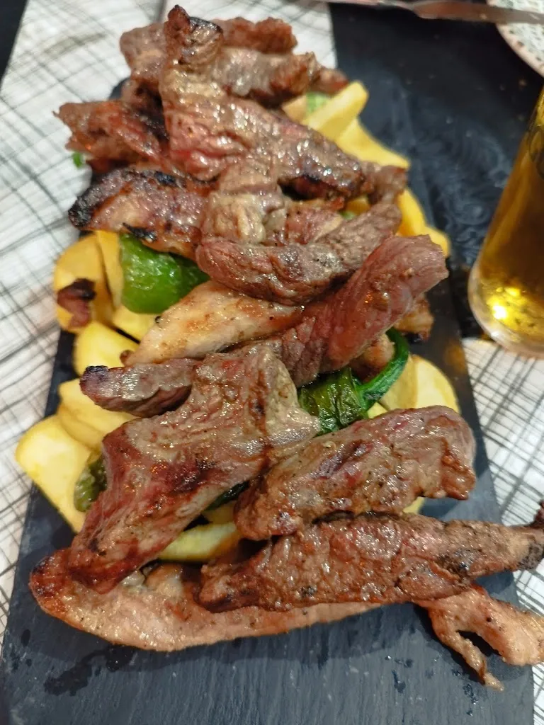 Juan Jesús Botías Cuadrado_Lio Bar_Yecla_review