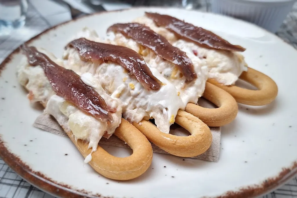 chus alonso_Lio Bar_Yecla_review