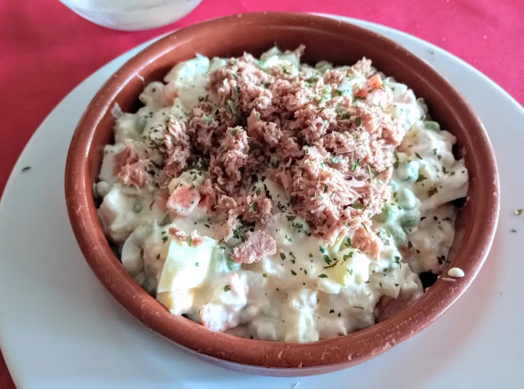 Rethna Cancionlejana_El Perrillas_Aibar/Oibar_review