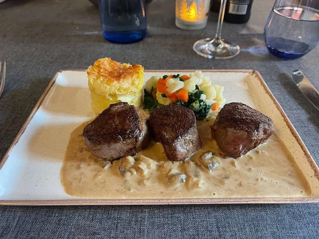 Restaurante La Ratatouille_Sanet y Negrals_slider_image_2