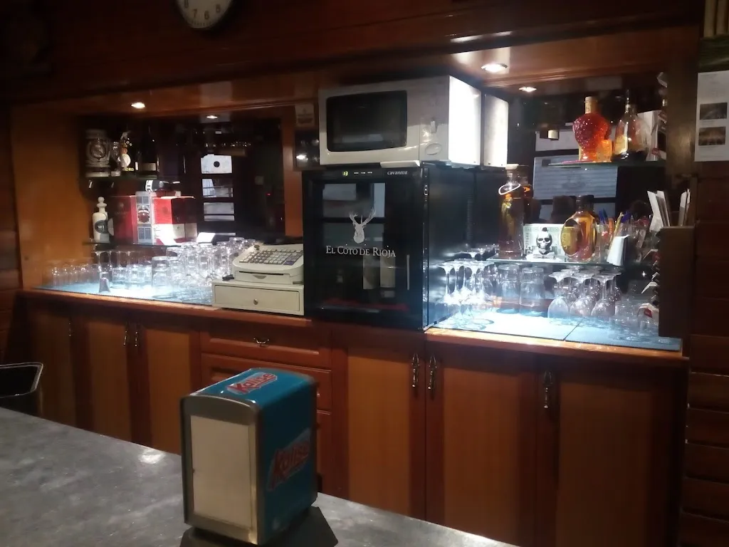 Bar Javi_Ablitas_slider_image_2