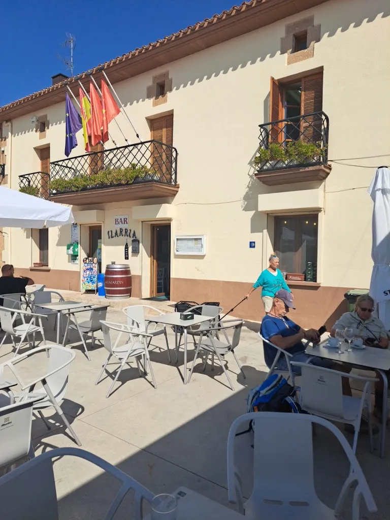 Rod Henderson_Bar Ilarria_Abáigar_review