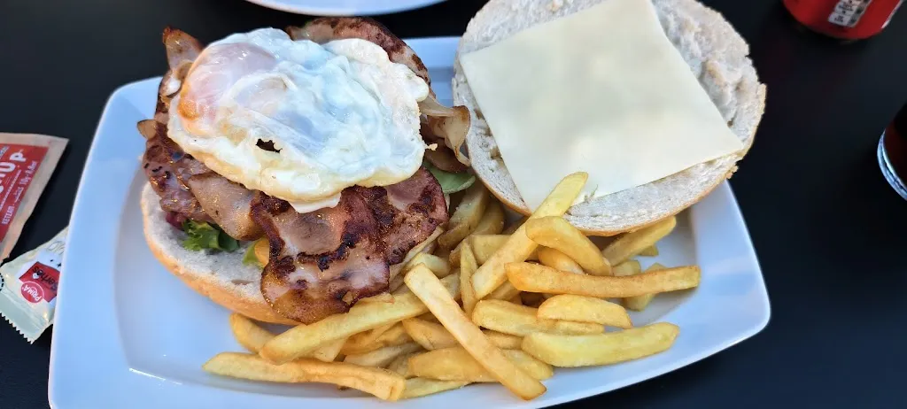 Diego Aranguren Roldán_Cafetería Restaurante Camping Iratxe_Abáigar_review