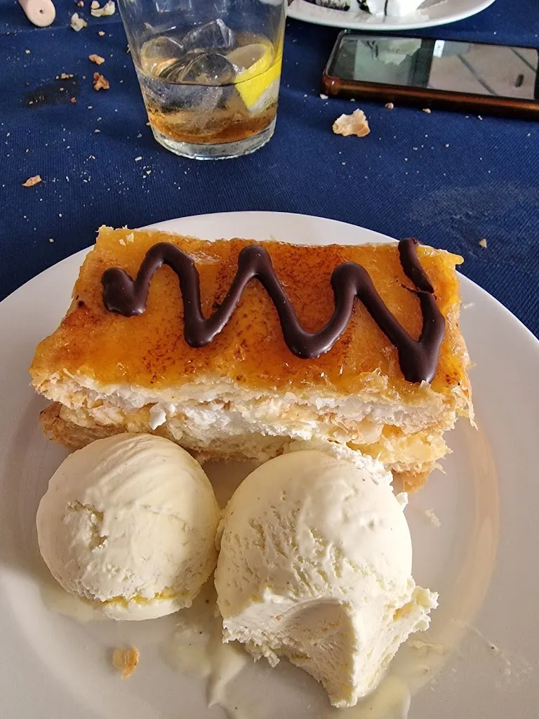 Bar Piscinas municipales._Abáigar_slider_image_3