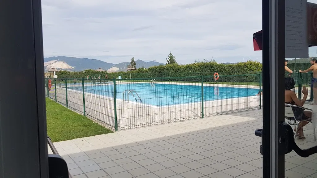 Taberna / Bar Piscinas_Añorbe_slider_image_3