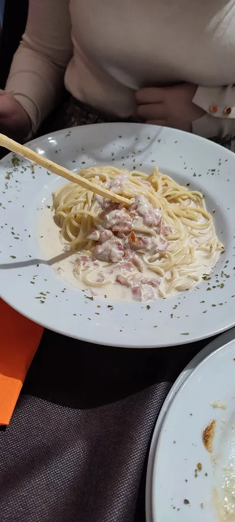 Titoide Trece_Pizzería Trevi Azul_Totana_review