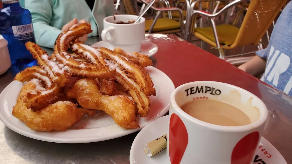 Jordan Bailey_Candi Cafe_Totana_review