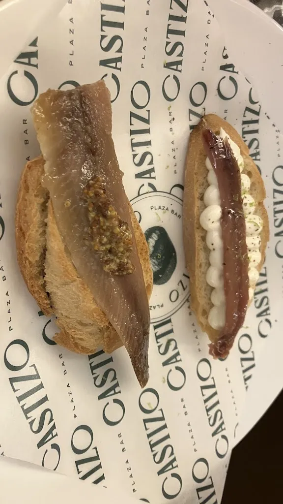 Castizo Plaza_Totana_slider_image_2