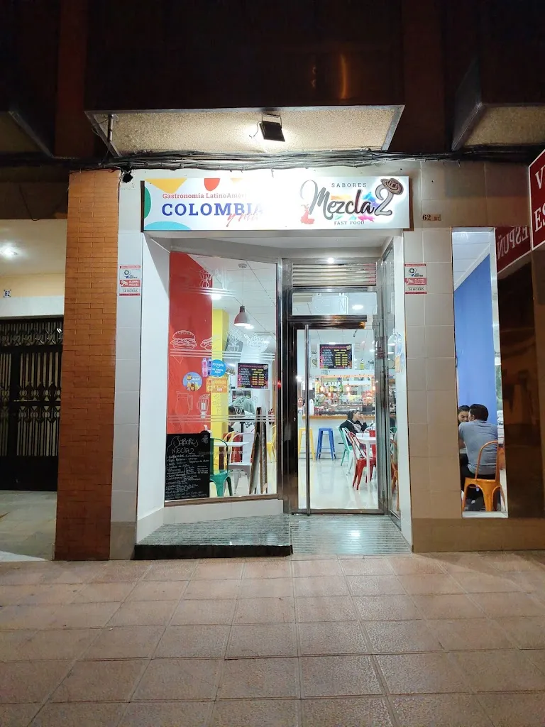 Sabores Mezcla2 restaurant in Totana