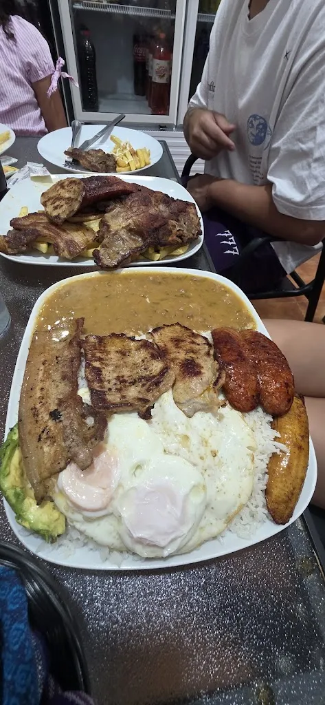 Bar Restaurant manabita_Totana_slider_image_2