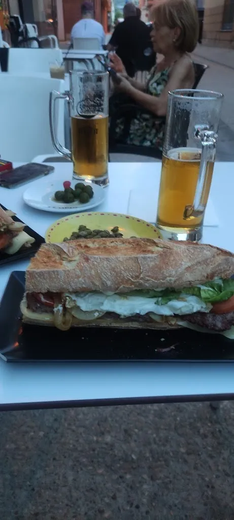 Menu_Bar Moreno_Andosilla_image_5