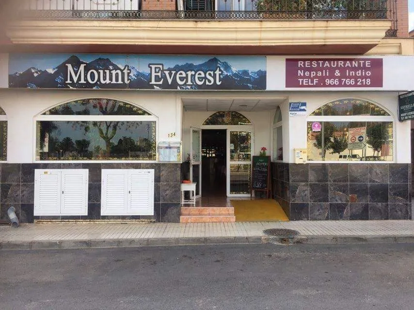 Mount Everest Restaurant_Pilar de la Horadada_slider_image_1