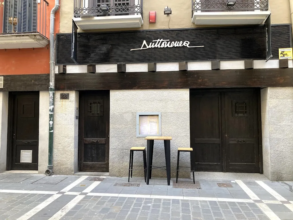 Restaurante Anttonenea_Anue_slider_image_1