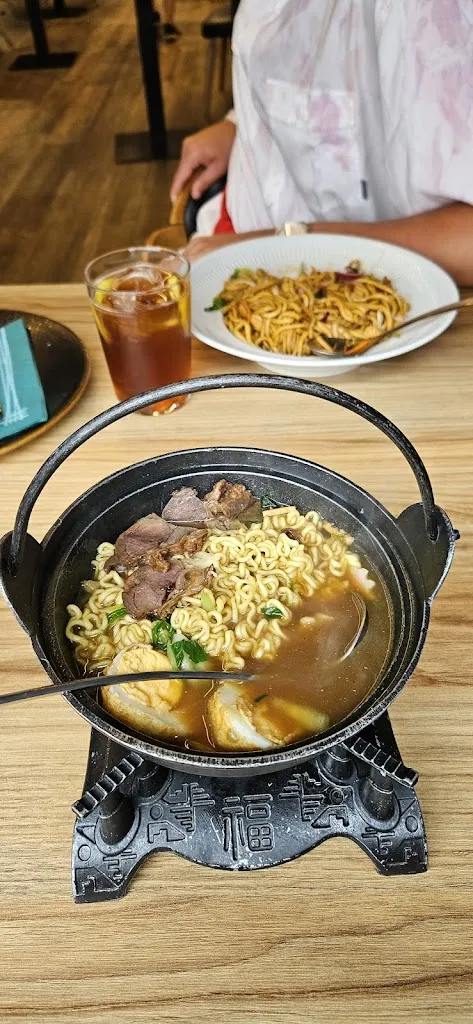 Stjepan Jelekovac_Restaurante City_Anue_review