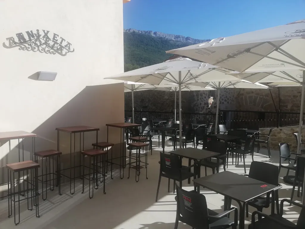 Anixeta_Aranarache_slider_image_1