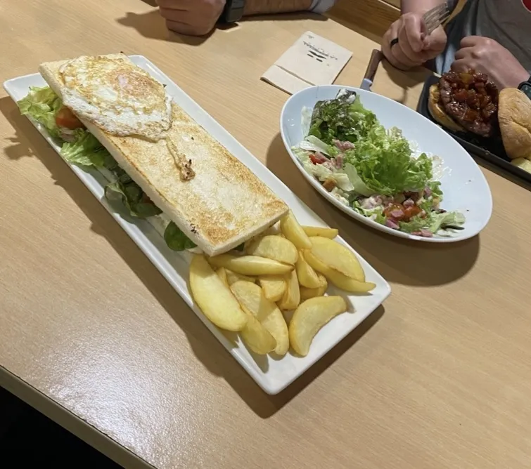 Ana Belén Rodelgo Alarcón_La Especial Burguer_Ansoáin/Antsoain_recensione