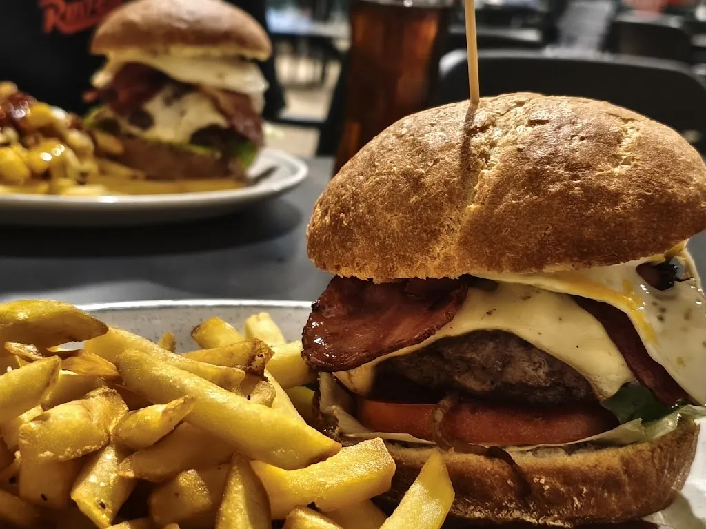 Bar Piscinas Ansoain restaurant in Ansoáin/Antsoain