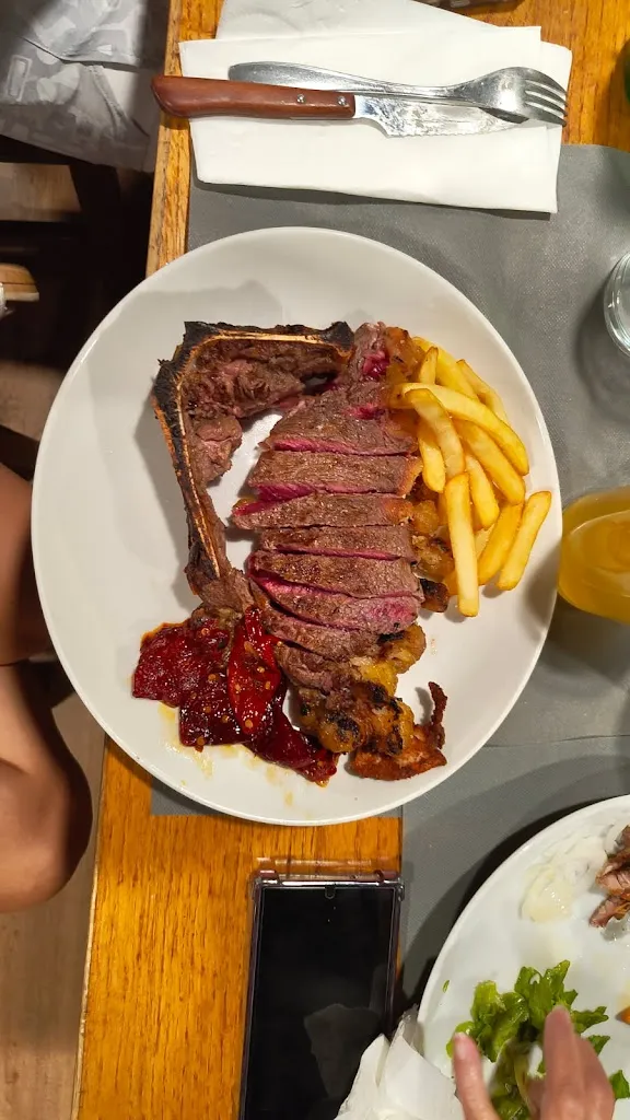 Cesar Altamirano_Bar Restaurante San Miguel_Araitz_review