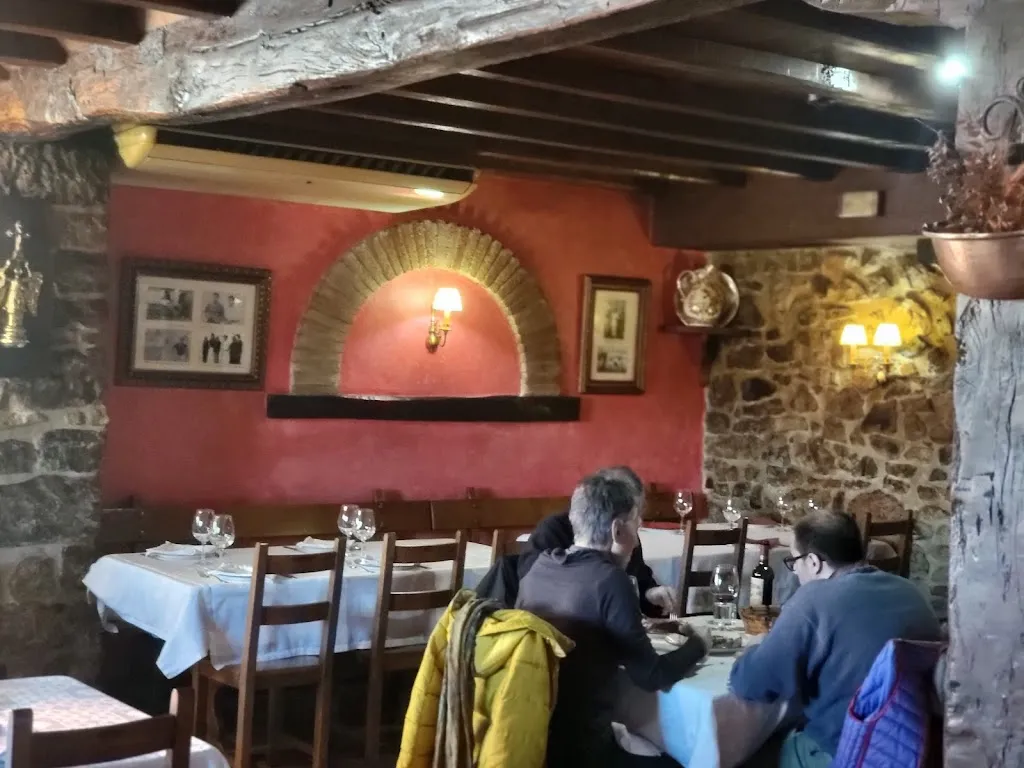 Enrique Oquiñena Muguerza_Galarza III Erretegia_Araitz_review