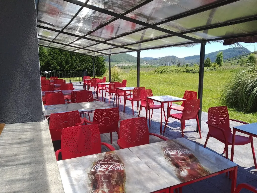 Iratzar Jatetxea restaurant in Araitz