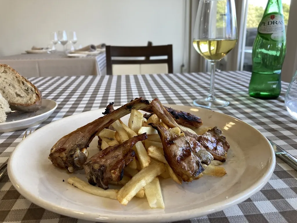 Hannah Darvill_Taberna da Bouza_Cabana de Bergantiños_review