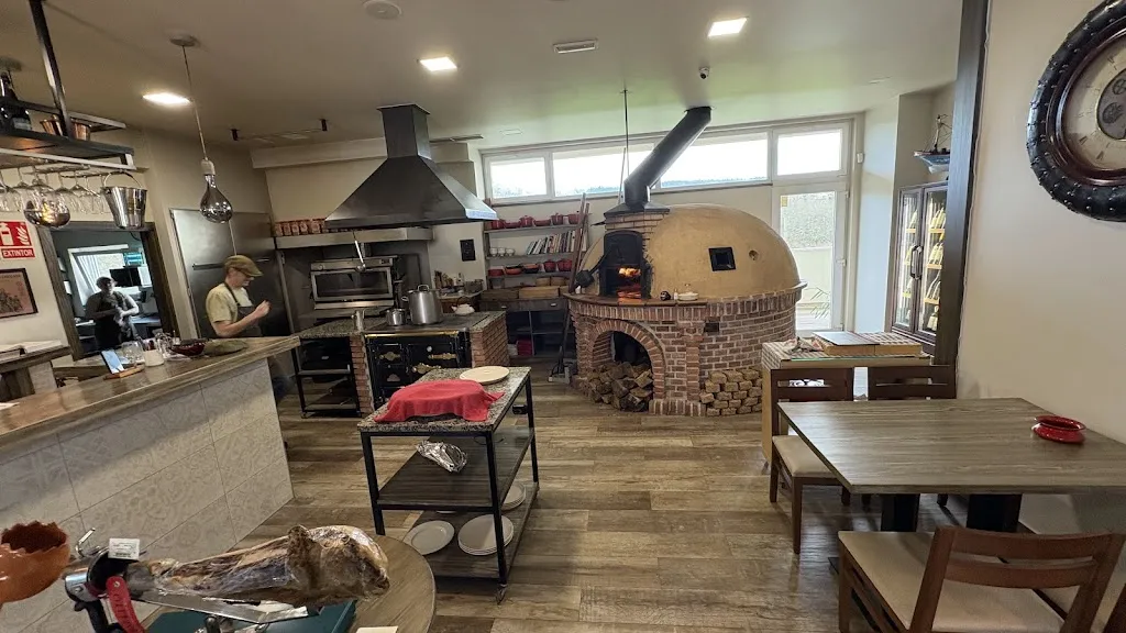 Taberna da Bouza restaurant in Cabana de Bergantiños